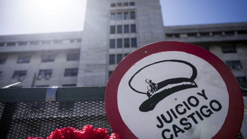Juicio a integrantes de la ESMA por el robo de bienes de personas secuestradas durante la dictadura