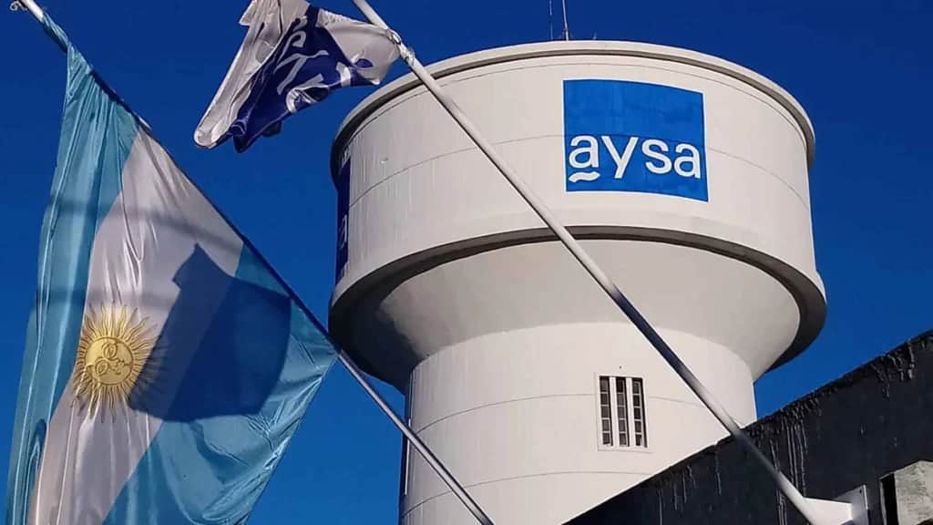 Privatización de AySA: el consorcio Rowing-Arcos-Transclor-PHX se quedó con el 90% de las acciones