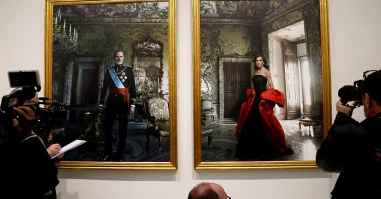 ¿Por qué se volvieron virales los retratos de los reyes de España que hizo la fotógrafa Annie Leibovitz?