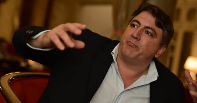 Un senador que entró por La Libertad Avanza aseguró que la baja de retenciones «es un Ibuprofeno para un cáncer»