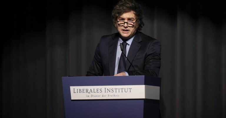Javier Milei prometió que el cepo cambiario se termina «este año de una vez por todas»