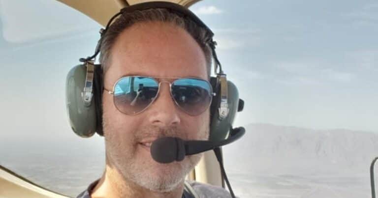 El cirujano plástico acusado de drogar a su novia quedó libre y volvió con ella, pero la Justicia lo sigue investigando