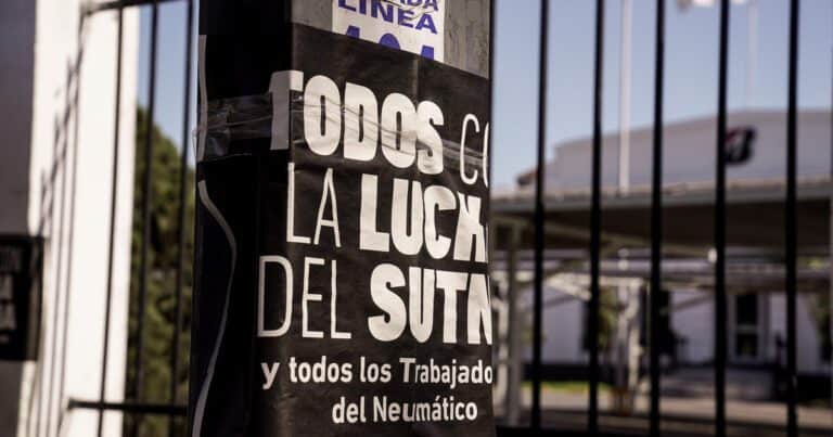Nueva medida de fuerza en las fábricas de neumáticos: el gremio Sutna pide un «bono extraordinario» mientras siguen los despidos