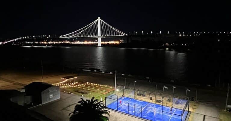 De las ciencias políticas al pádel: la start up argentina que puso de moda ese deporte en la Bahía de San Francisco