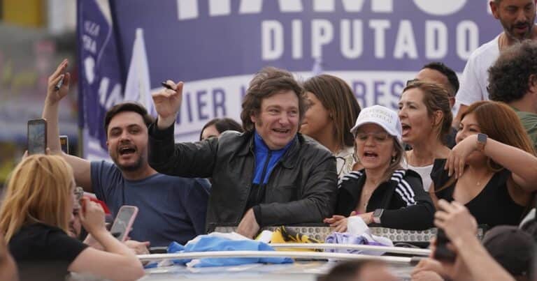 Sin esperar al PRO, los libertarios aceleran en Provincia: los 10 «mini jefes de campaña» y el rol de los Milei