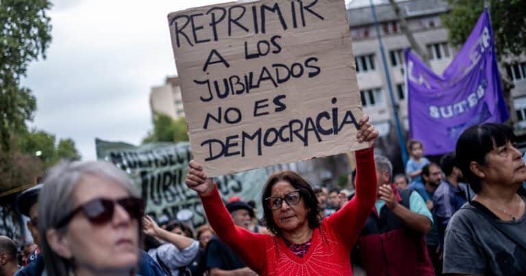 Javier Milei y sus medidas, EN VIVO: los jubilados vuelven a marchar al Congreso tras el final de la moratoria previsional