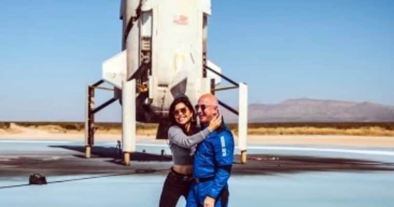 Antes de la boda en Venecia, Lauren Sánchez irá al espacio: cuál es la misión de la prometida de Jeff Bezos