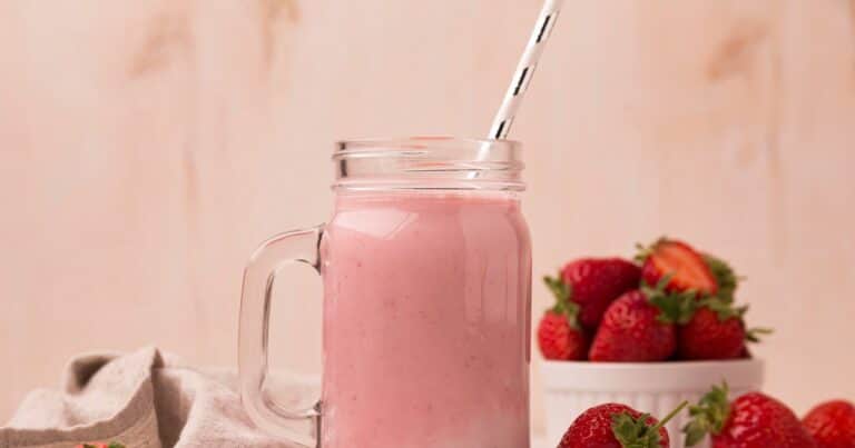 Licuado de frutillas y almendras: qué beneficios tiene si se toma todos los días