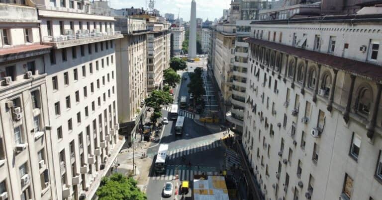 Dos décadas pérdidas: el empleo registrado y el PBI están igual que hace 20 años