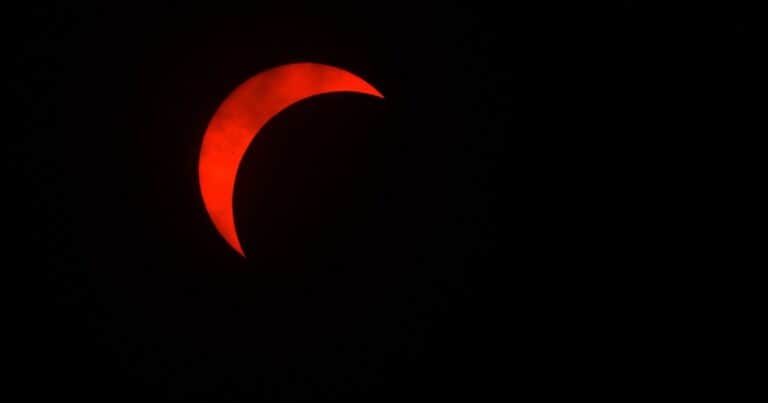 Eclipse solar de marzo 2025: a qué hora se verá en cada país