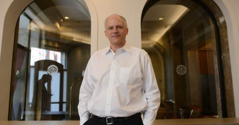 Para un exdirector del Fondo, “si no hay una flexibilización cambiaria, el FMI no va a desembolsar estos US$ 20.000 millones”