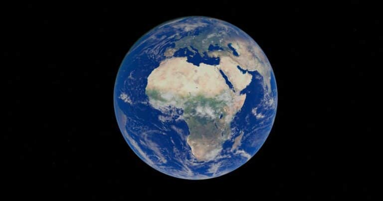 Cuántas personas hay en el mundo, según el último informe de World Population Review