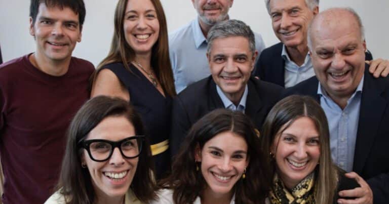 Negociaciones en el Congreso, fantasma PJ para los Macri y un topo en el Gobierno nacional