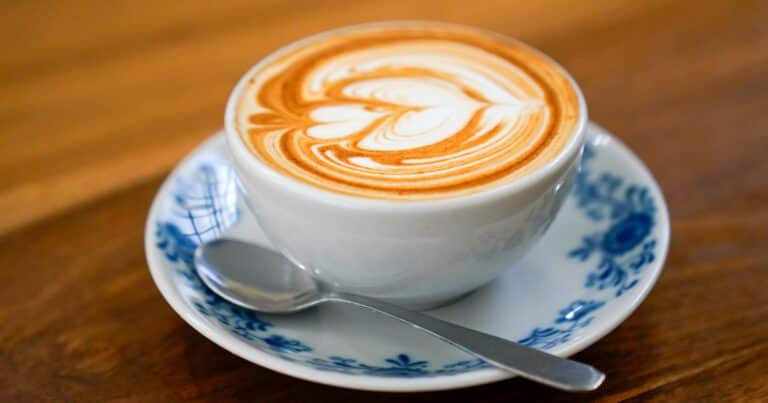El país latinoamericano que consume más café al año y no es Colombia