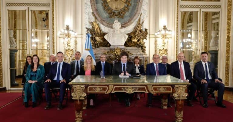 Fin del cepo al dólar: fuerte apoyo de los empresarios a las medidas anunciadas por el gobierno de Milei