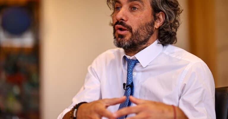 Santiago Cafiero se mete en la interna peronista: «Tenemos compañeros que putean más a Bianco que a Adorni, ¿somos boludos?»
