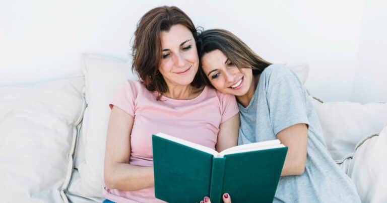 Las 10 frases que fortalecen la autoestima de los hijos, según la Inteligencia Artificial