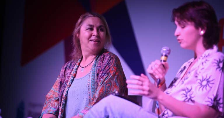 Megan Maxwell en la Feria del Libro: diez años de espera y un regreso cargado de emociones