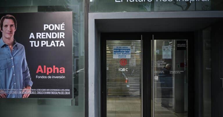 Los próximos cuatro días no habrá bancos: qué operaciones se pueden hacer y cuáles son los canales que quedan habilitados
