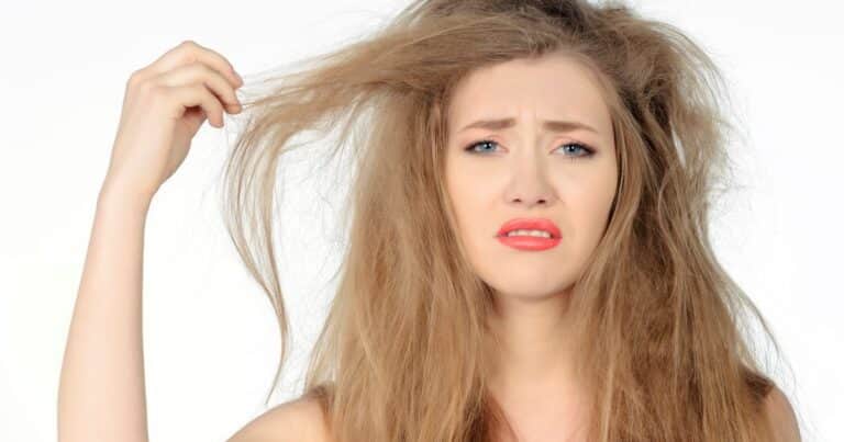 ¿Pelo liso o rizado?: los expertos revelan cuál te hace ver más joven