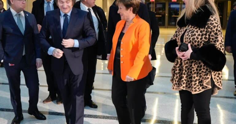 El FMI se reuniría este viernes para tratar el nuevo programa con la Argentina