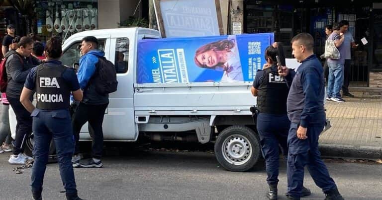 La Cámpora denunció que Jorge Ferraresi, aliado de Axel Kicillof, no permite pegar carteles de Cristina Kirchner en Avellaneda