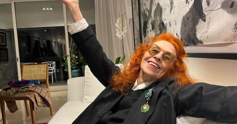 Condecoración de Francia y fiesta: todos por Delia Cancela