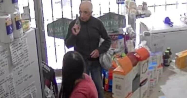 Santa Fe: un jubilado tuvo que convencer a una empleada de que la estaba asaltando y a punta de pistola se llevó $200.000