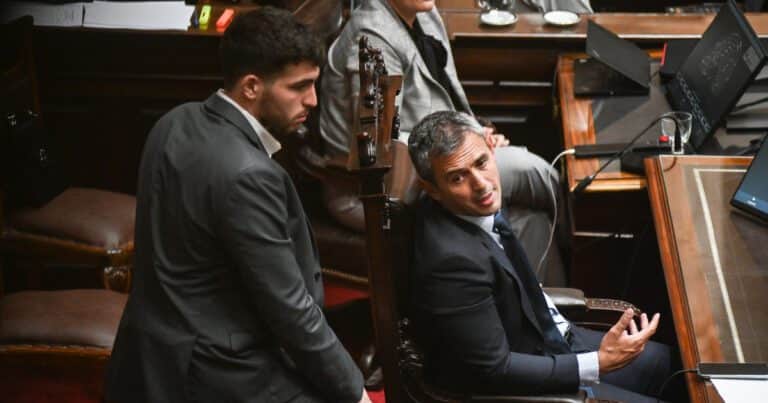 Escándalo cripto: el Gobierno busca bloquear la comisión investigadora con el armado de interbloques