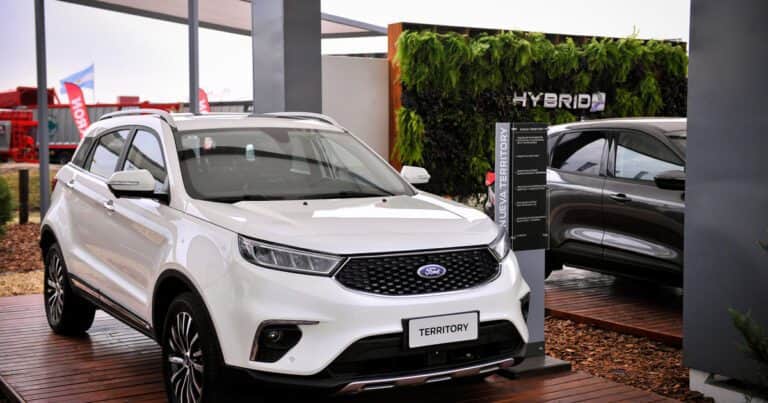 Tras la advertencia de Caputo, Ford anunció que no subirá los precios en mayo