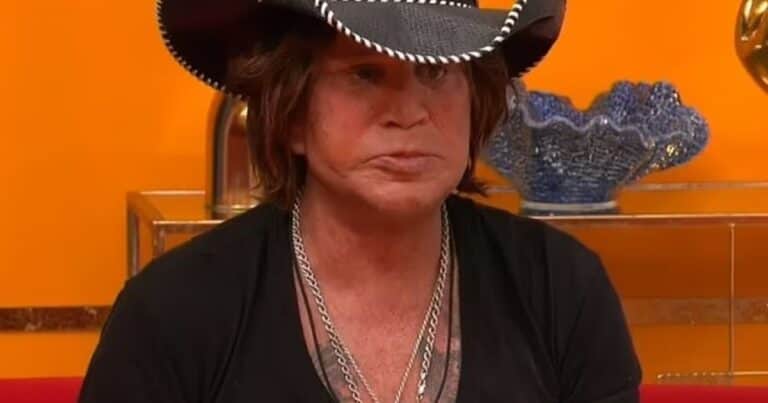 La fuerte declaración de Mickey Rourke antes de entrar a Gran Hermano: «Mi carrera está en el baño»