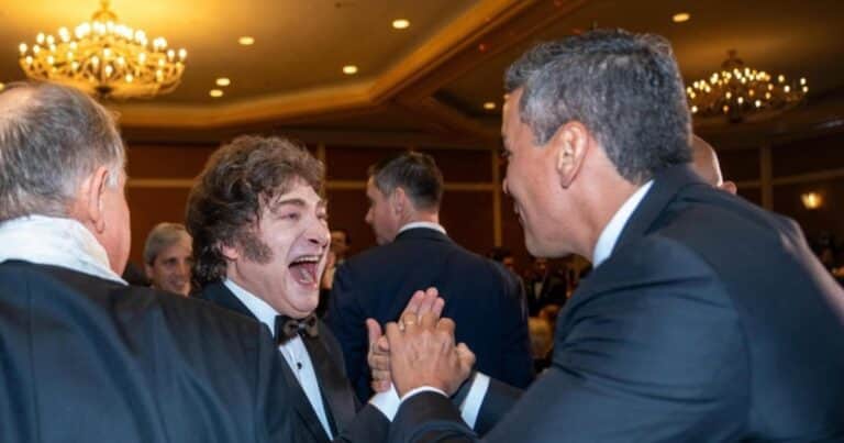 Antes del paro, y medio del «arancelazo» de Trump, Javier Milei viaja a Paraguay para reunirse con su único aliado del Mercosur