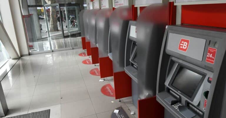 En medio de la pelea por las tasas municipales, el Banco Santander muda una de sus sucursales de La Matanza a Tres de Febrero