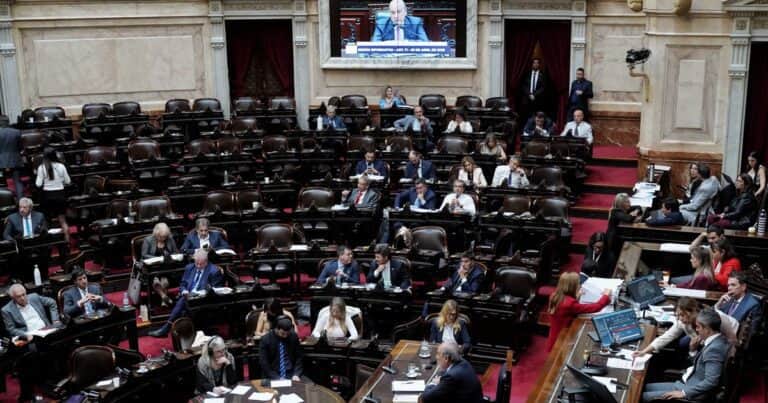 Francos desligó a Milei del criptogate, pero la oposición lo puso en aprietos y ahora buscará activar la comisión investigadora