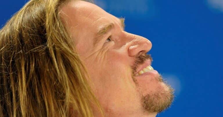 La familia de Val Kilmer dijo que el actor retrasó la ayuda médica por la Ciencia Cristiana: cómo es esa polémica religión
