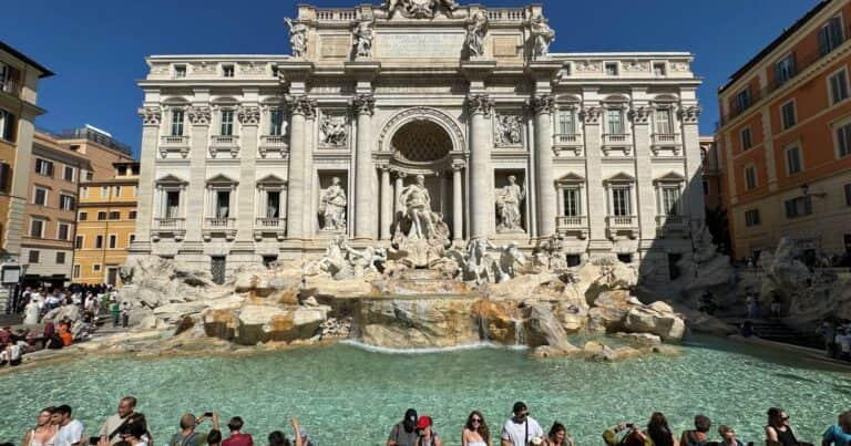 De restaurar la Fontana di Trevi a desembarcar en Argentina