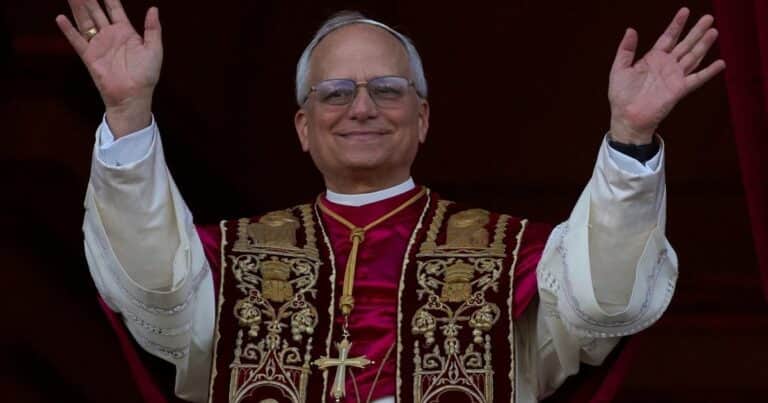 Papa León XIV: por qué Robert Prevost saludó en español a Chiclayo en Perú