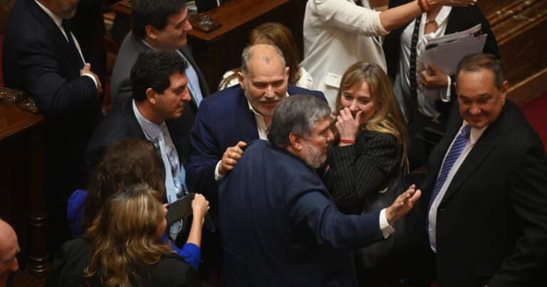 Con apoyo del Gobierno, los dialoguistas buscan un acuerdo con los K en el Senado para aumentar los miembros de la Corte
