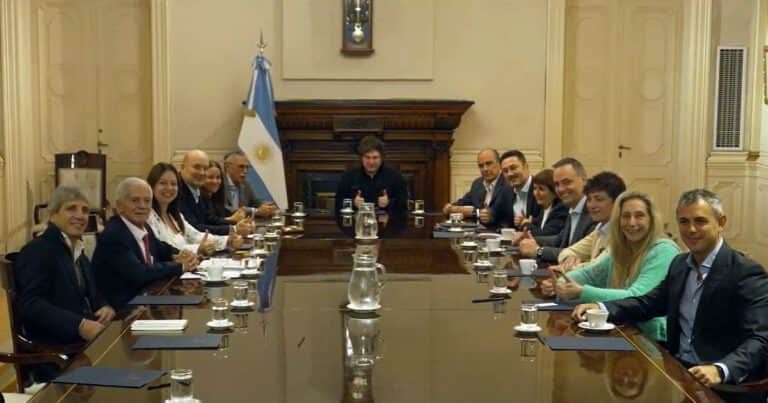 Dos ministros de Javier Milei salieron a contestarle a Jorge Macri por su frase sobre el modelo libertario para la Ciudad