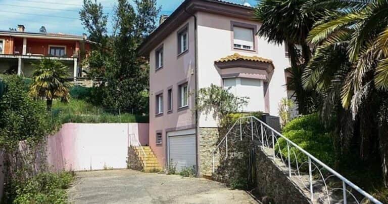 «La casa del horror»: rescatan a tres niños tras estar encerrados por sus padres desde la pandemia
