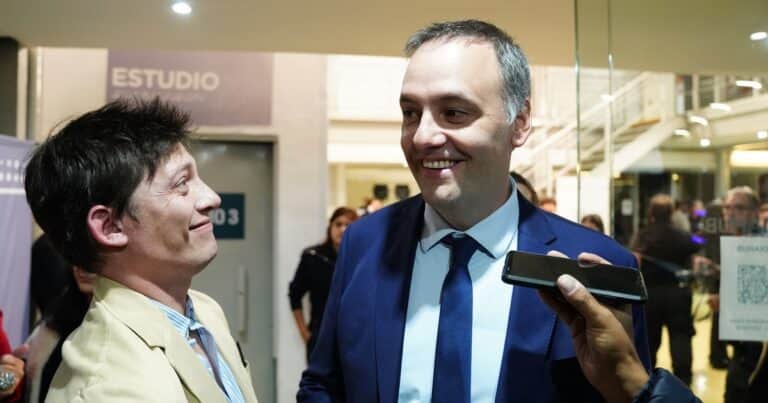 «¿De qué se ríe Adorni?: la dura respuesta del candidato de la izquierda al que el vocero presidencial ninguneó