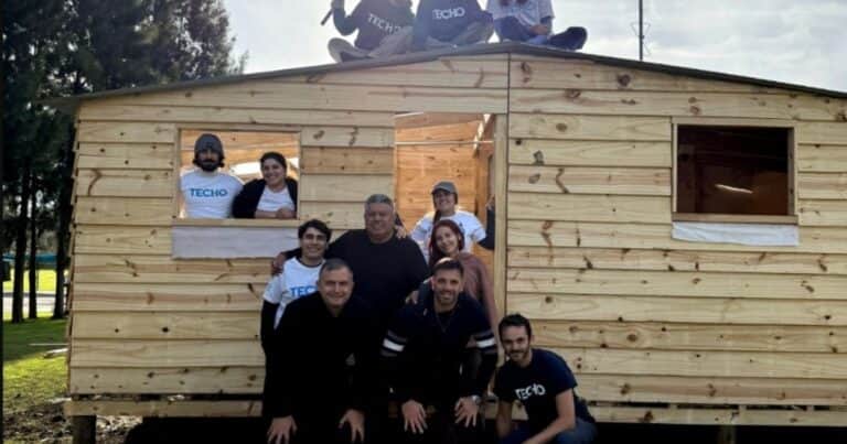 Burlas libertarias contra Chiqui Tapia por las casas que donará AFA a los damnificados de la inundación en Bahía Blanca por los goles de la Selección