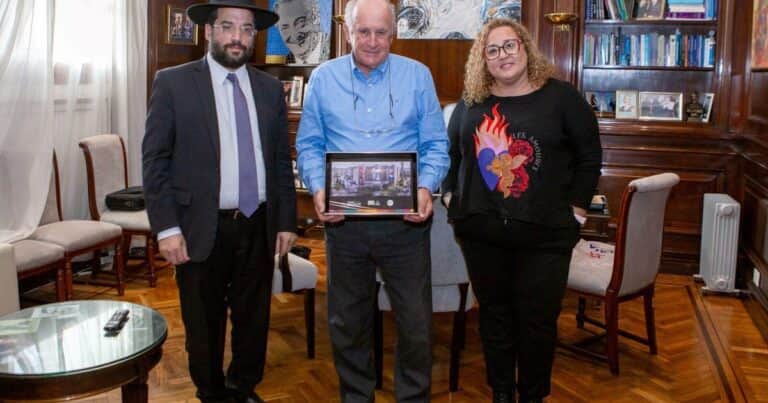 La AMIA suspendió un acto tras la polémica por la invitación a Oscar Parrilli, procesado por el Pacto con Irán