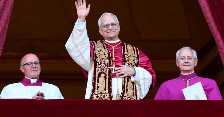 Cómo se escriben y leen los números romanos del nuevo Papa