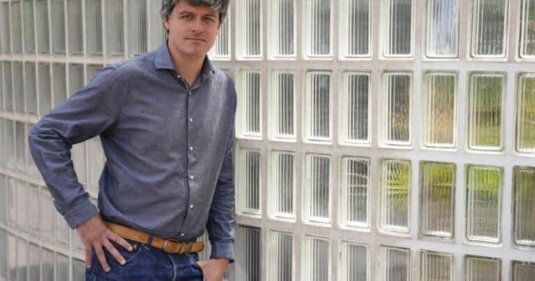 El filósofo y escritor francés Gaspard Koenig: «Sin gusanos, no habría vida en la tierra»