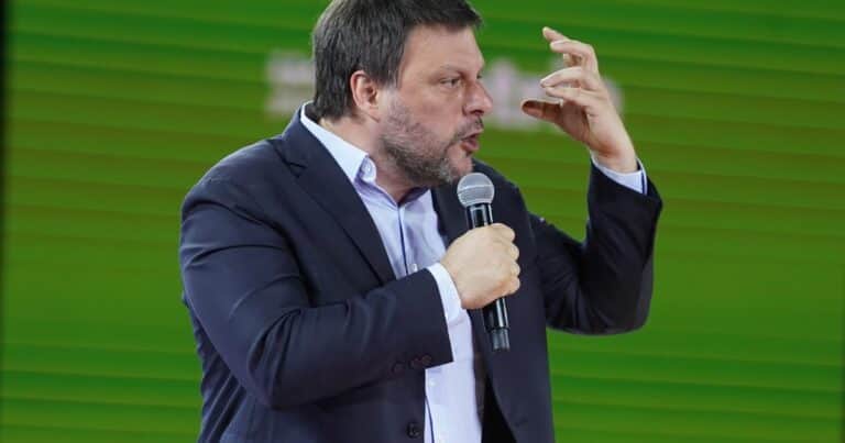 Leandro Santoro va por el doble voto útil, contra Milei y el macrismo: «Que no sientan que se pueden mandar cagadas sin costo»