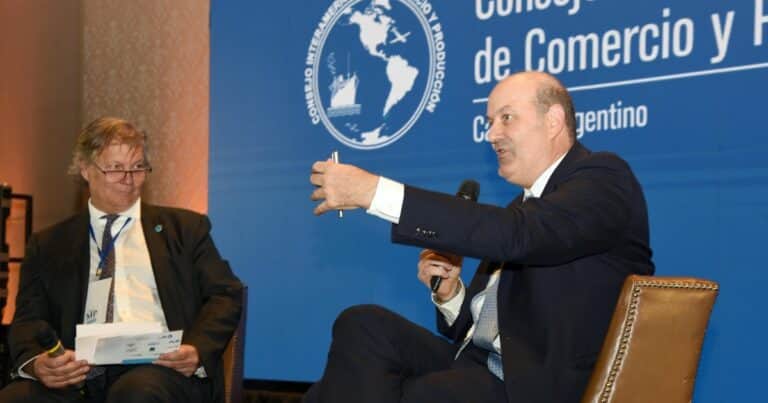 Cruce entre Sturzenegger y los empresarios: «No me vengan a pedir que baje impuestos, pidan que baje el gasto»