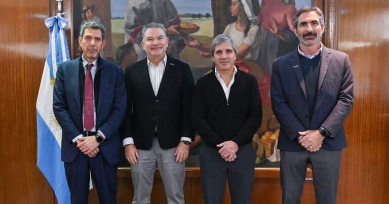 JetSmart suma dos aviones y ya se ubica detrás de Aerolíneas