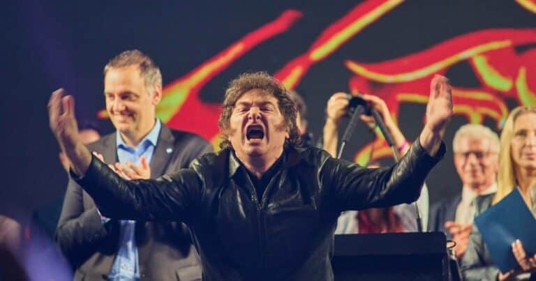 Milei movilizó a todo su gabinete para el acto de cierre de la campaña de Adorni en la Ciudad
