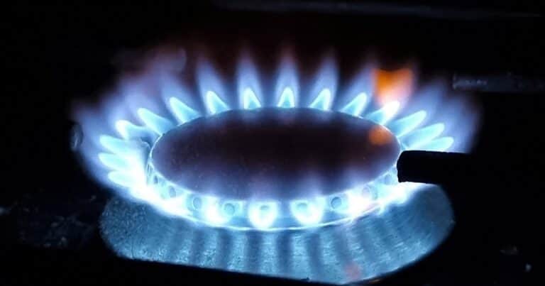 La motosierra pasa por los fondos fiduciarios (salvo para subisidiar la tarifa de gas)